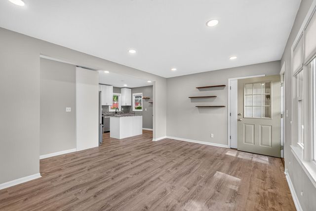 595 Kimball Street NE, Fridley, MN 55432