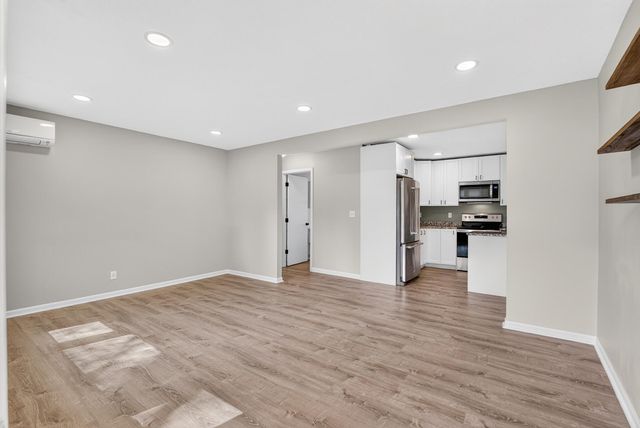 595 Kimball Street NE, Fridley, MN 55432