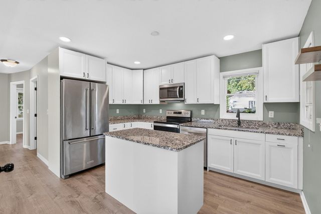 595 Kimball Street NE, Fridley, MN 55432