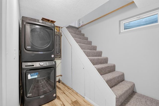 595 Kimball Street NE, Fridley, MN 55432