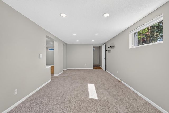 595 Kimball Street NE, Fridley, MN 55432