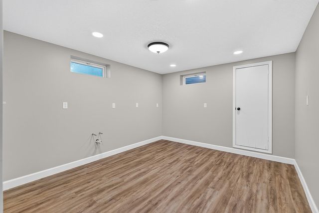 595 Kimball Street NE, Fridley, MN 55432