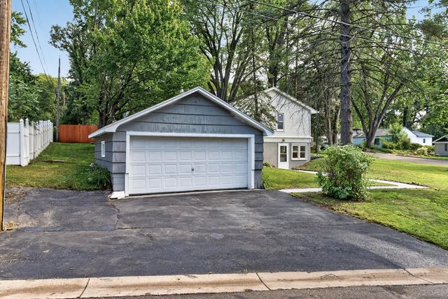 595 Kimball Street NE, Fridley, MN 55432