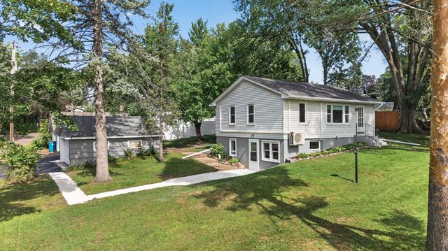 595 Kimball Street NE, Fridley, MN 55432