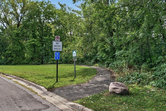 595 Kimball Street NE, Fridley, MN 55432