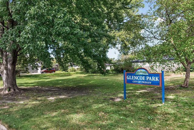 595 Kimball Street NE, Fridley, MN 55432