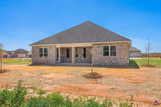 211 Farmland Circle, Perry, GA 31069