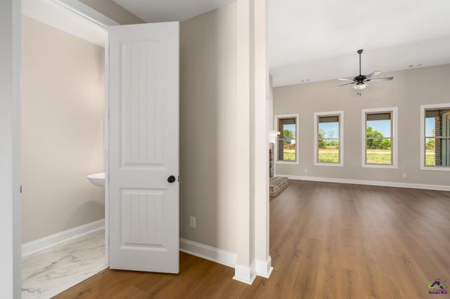 211 Farmland Circle, Perry, GA 31069