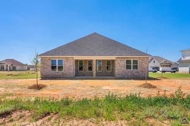 211 Farmland Circle, Perry, GA 31069
