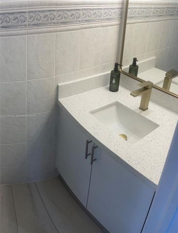 77 E 4th St A212, Hialeah, FL 33010