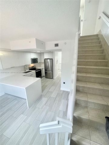 77 E 4th St A212, Hialeah, FL 33010