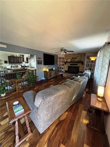 1205 W 14th Street Court, Chanute, KS 66720