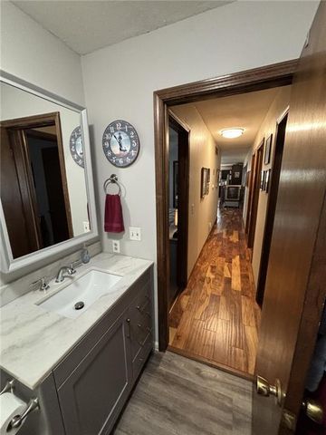 1205 W 14th Street Court, Chanute, KS 66720