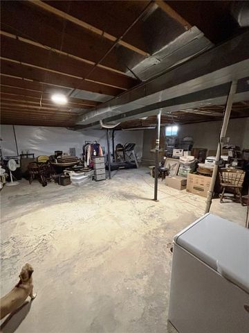 1205 W 14th Street Court, Chanute, KS 66720