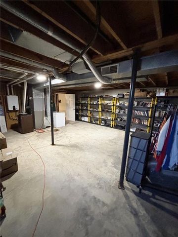 1205 W 14th Street Court, Chanute, KS 66720