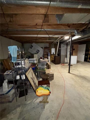 1205 W 14th Street Court, Chanute, KS 66720