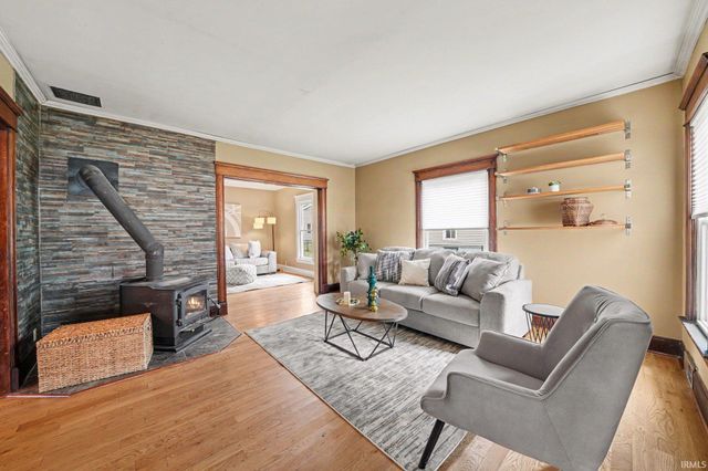 940 Lincoln Way East, Mishawaka, IN 46544