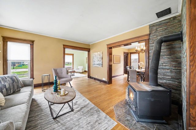 940 Lincoln Way East, Mishawaka, IN 46544