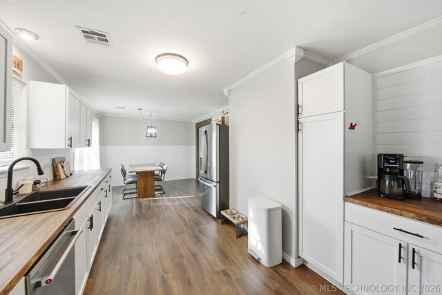 11809 N 104th East Avenue, Owasso, OK 74021