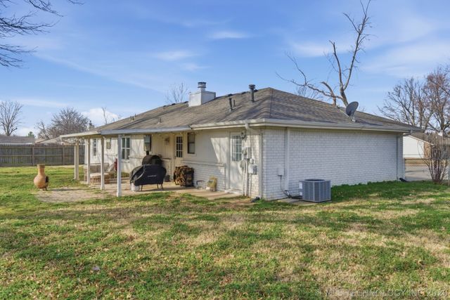 11809 N 104th East Avenue, Owasso, OK 74021