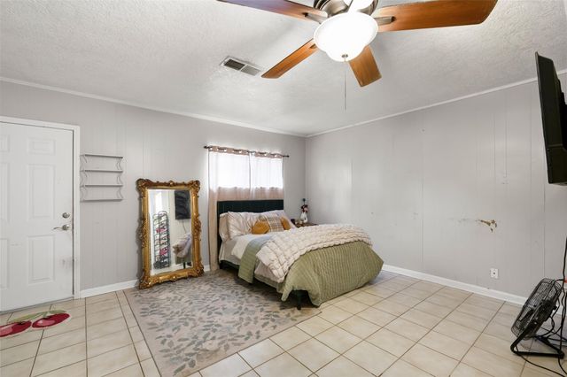 4205 Lariat Drive, Baytown, TX 77521