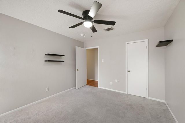 4205 Lariat Drive, Baytown, TX 77521