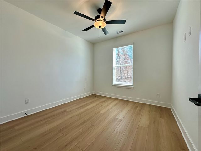 1 Carmarthen Lane, Bella Vista, AR 72715