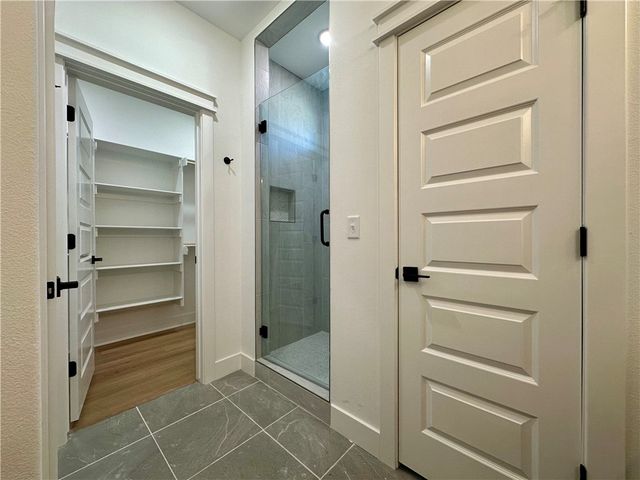 1 Carmarthen Lane, Bella Vista, AR 72715