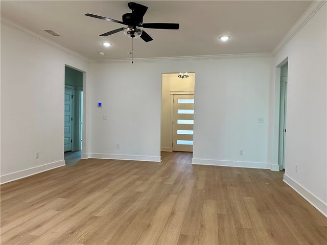 1 Carmarthen Lane, Bella Vista, AR 72715