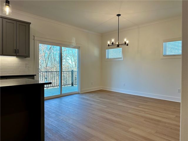 1 Carmarthen Lane, Bella Vista, AR 72715