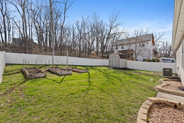 7413 W 128th Place, Cedar Lake, IN 46303