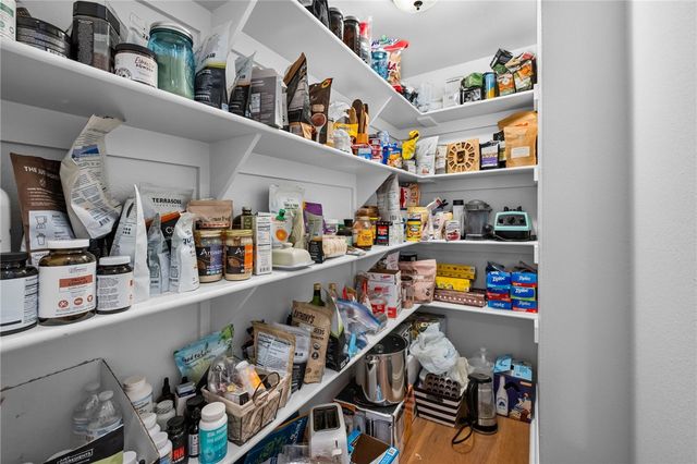 4601 SW Hollowbrook Street, Bentonville, AR 72713