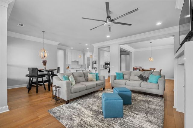 4601 SW Hollowbrook Street, Bentonville, AR 72713