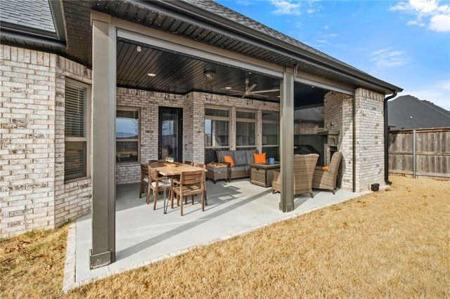 4601 SW Hollowbrook Street, Bentonville, AR 72713