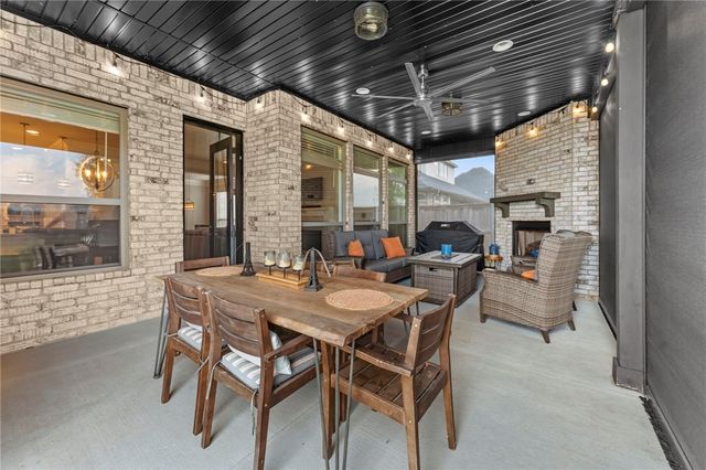 4601 SW Hollowbrook Street, Bentonville, AR 72713