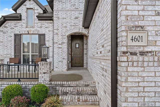 4601 SW Hollowbrook Street, Bentonville, AR 72713