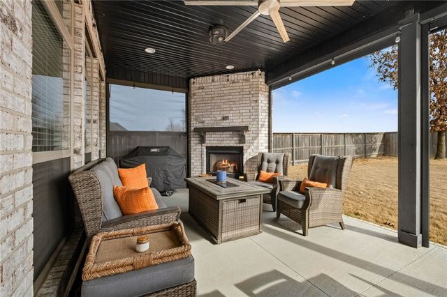 4601 SW Hollowbrook Street, Bentonville, AR 72713