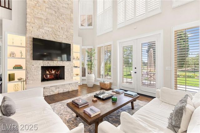 8901 Robinson Ridge Drive, Las Vegas, NV 89117