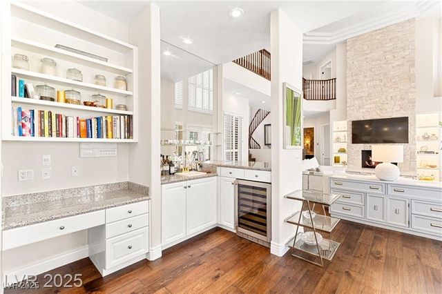 8901 Robinson Ridge Drive, Las Vegas, NV 89117