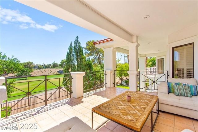 8901 Robinson Ridge Drive, Las Vegas, NV 89117