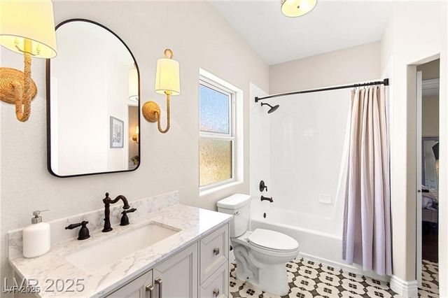 8901 Robinson Ridge Drive, Las Vegas, NV 89117