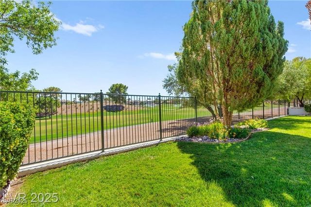 8901 Robinson Ridge Drive, Las Vegas, NV 89117