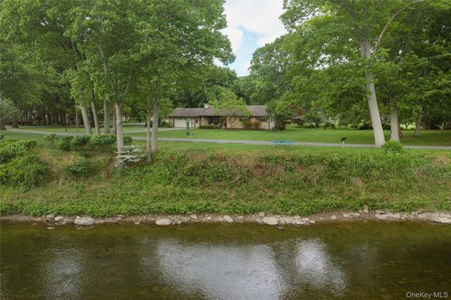 95 2nd Avenue, Narrowsburg, NY 12764