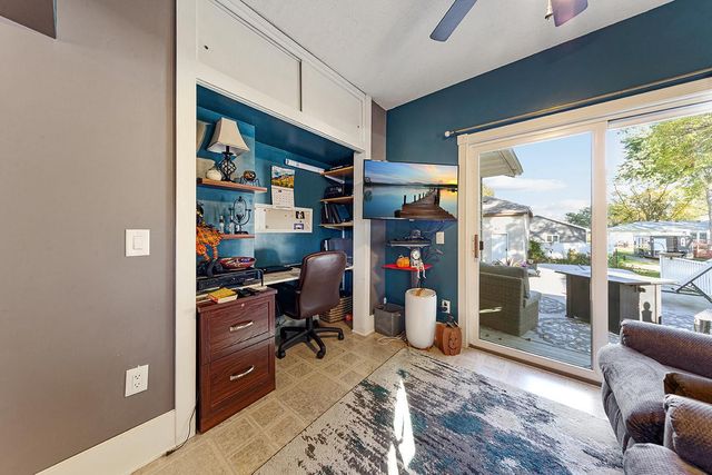 210 4th Street S, Gaylord, MN 55334