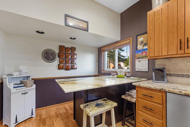 210 4th Street S, Gaylord, MN 55334