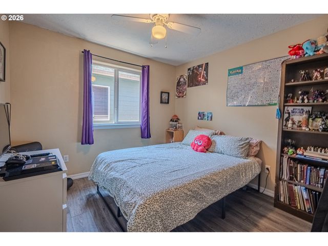 3126 S LA COSTA Loop, Salem, OR 97302