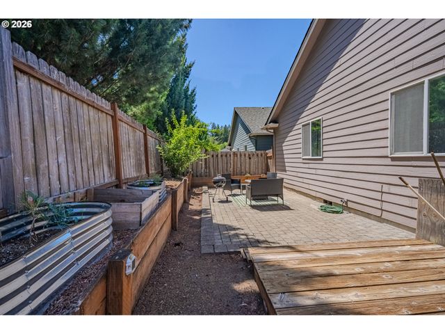 3126 S LA COSTA Loop, Salem, OR 97302