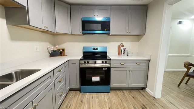 384 Deputy Ln Unit A, Newport News, VA 23608