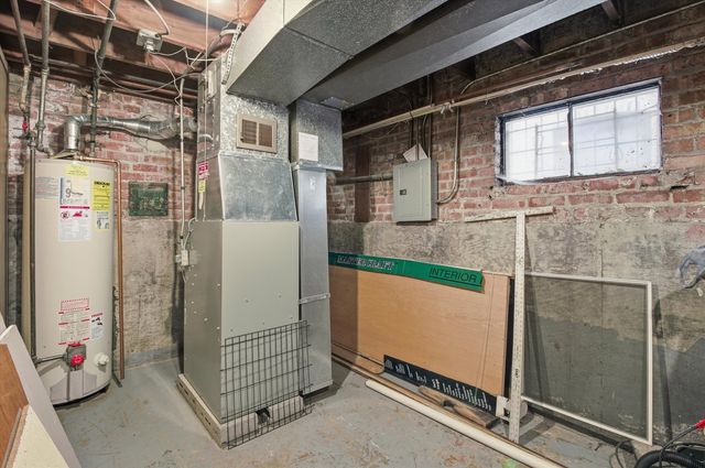 1525 N Springfield Avenue, Chicago, IL 60651