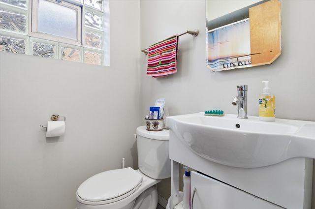 1525 N Springfield Avenue, Chicago, IL 60651